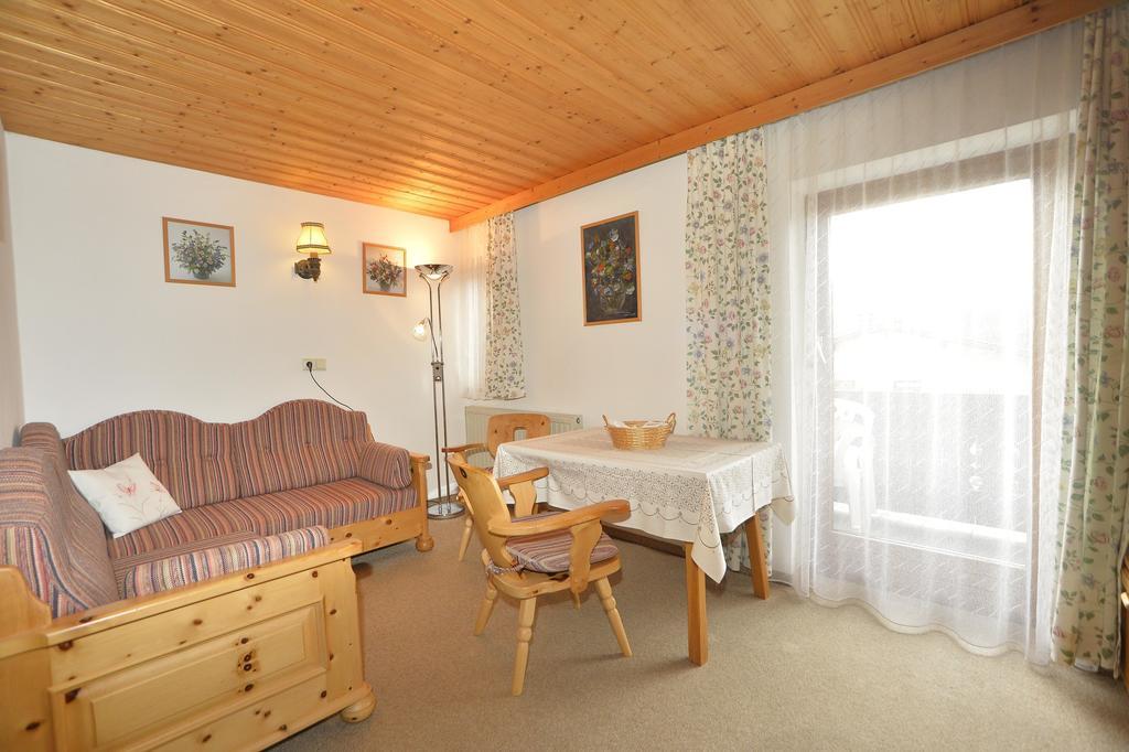 Ferienwohnung Fischerhof Leutasch Rum bild